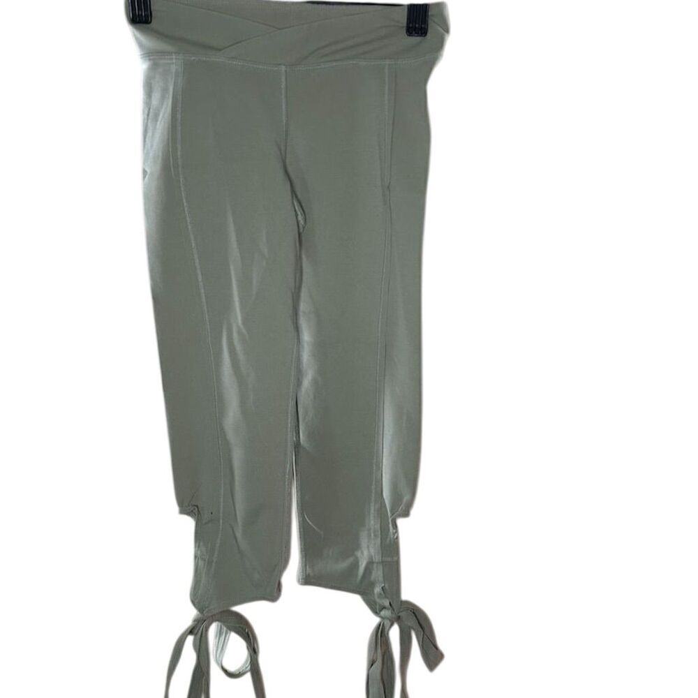 FP Movement Women's XS Sage Green Drawstring Capri Pants Casual Free people
